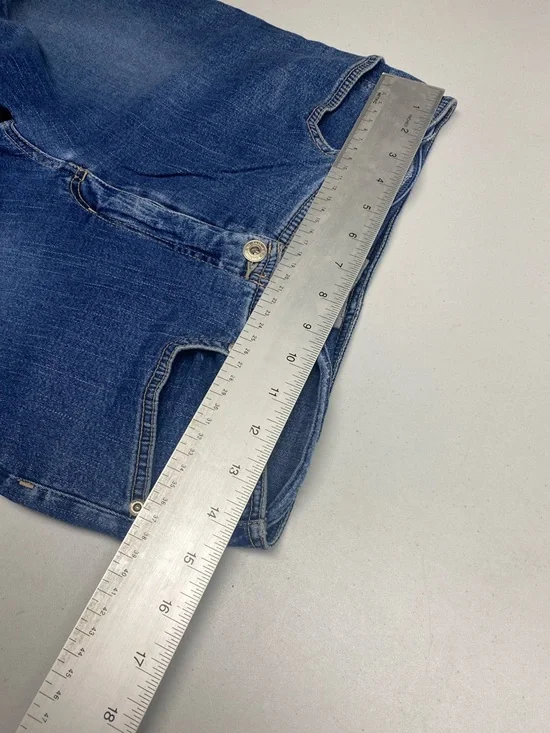 Men’s Straight Fit Jeans in Distressed Blue Denim - Picture 5 of 10